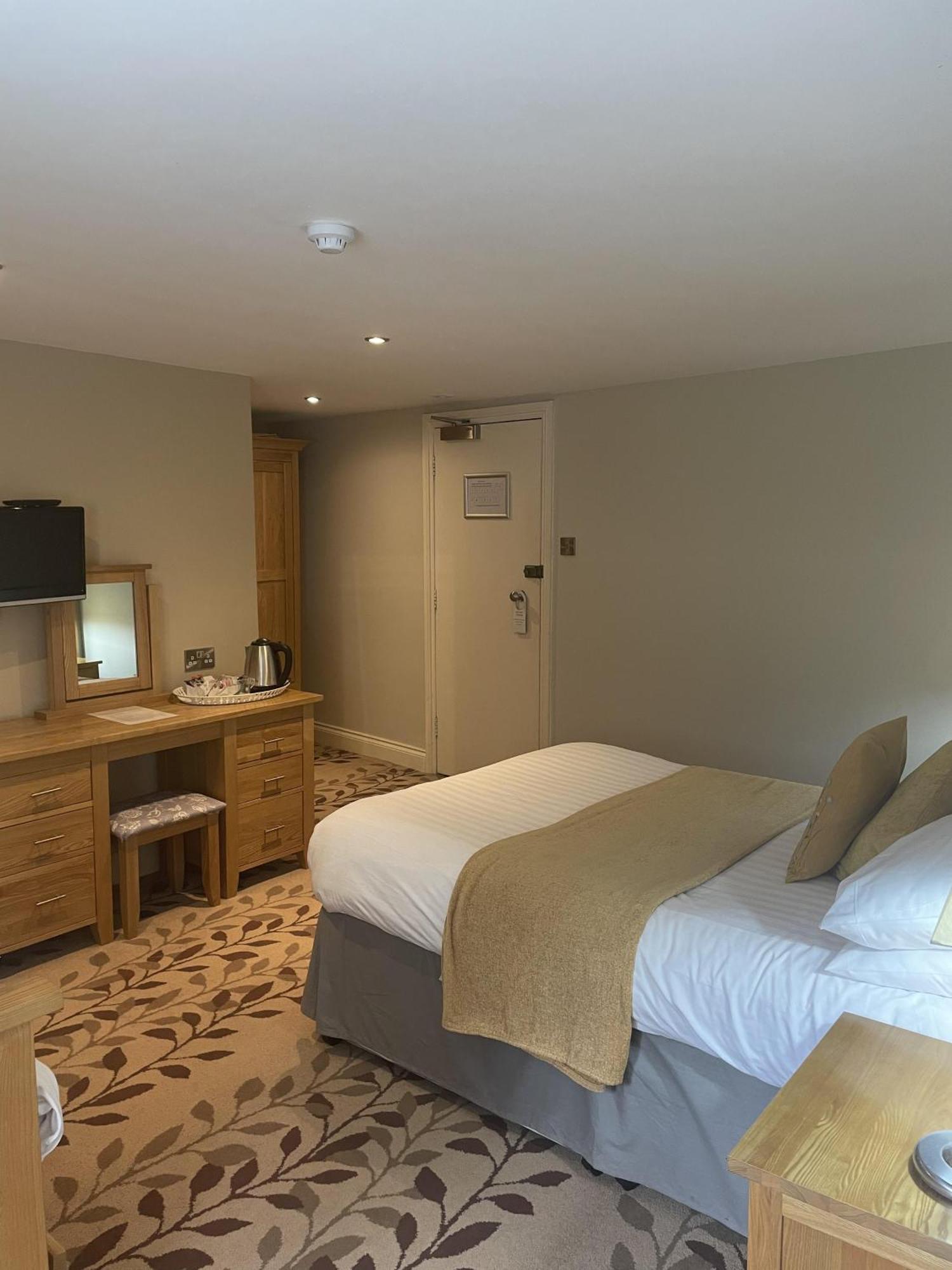 The Sea Trout Inn Totnes Room photo