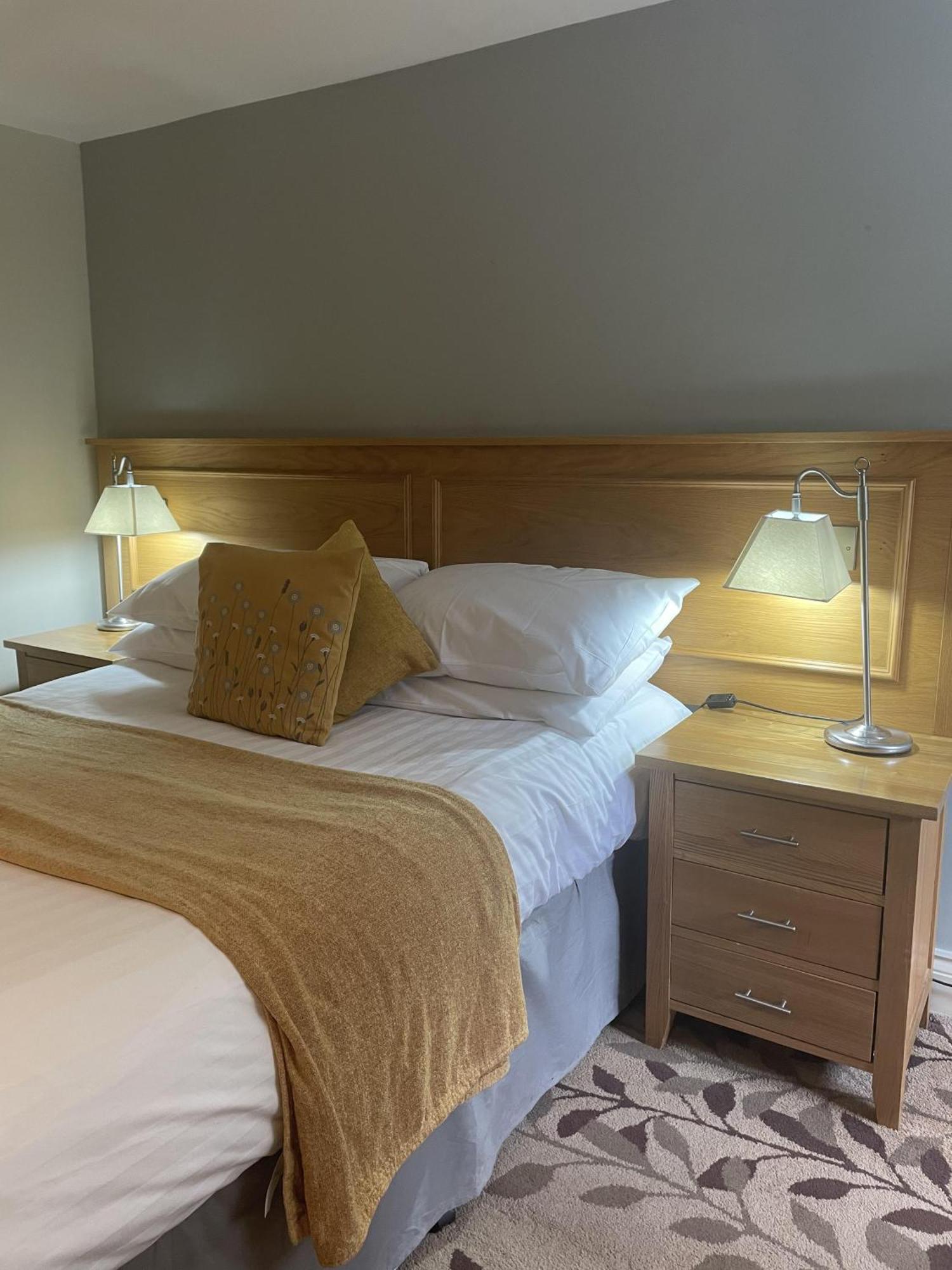 The Sea Trout Inn Totnes Room photo