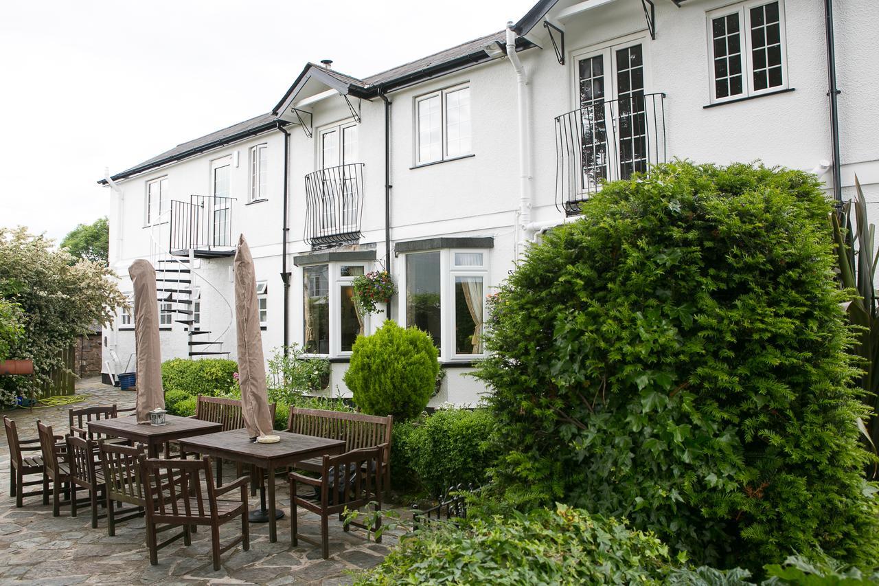 The Sea Trout Inn Totnes Exterior photo